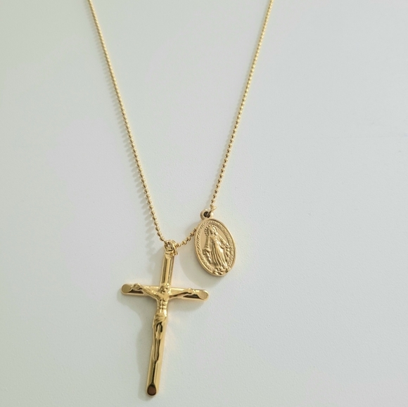 Ellie Gold Cross & Pendant Necklace - Picture 4 of 8